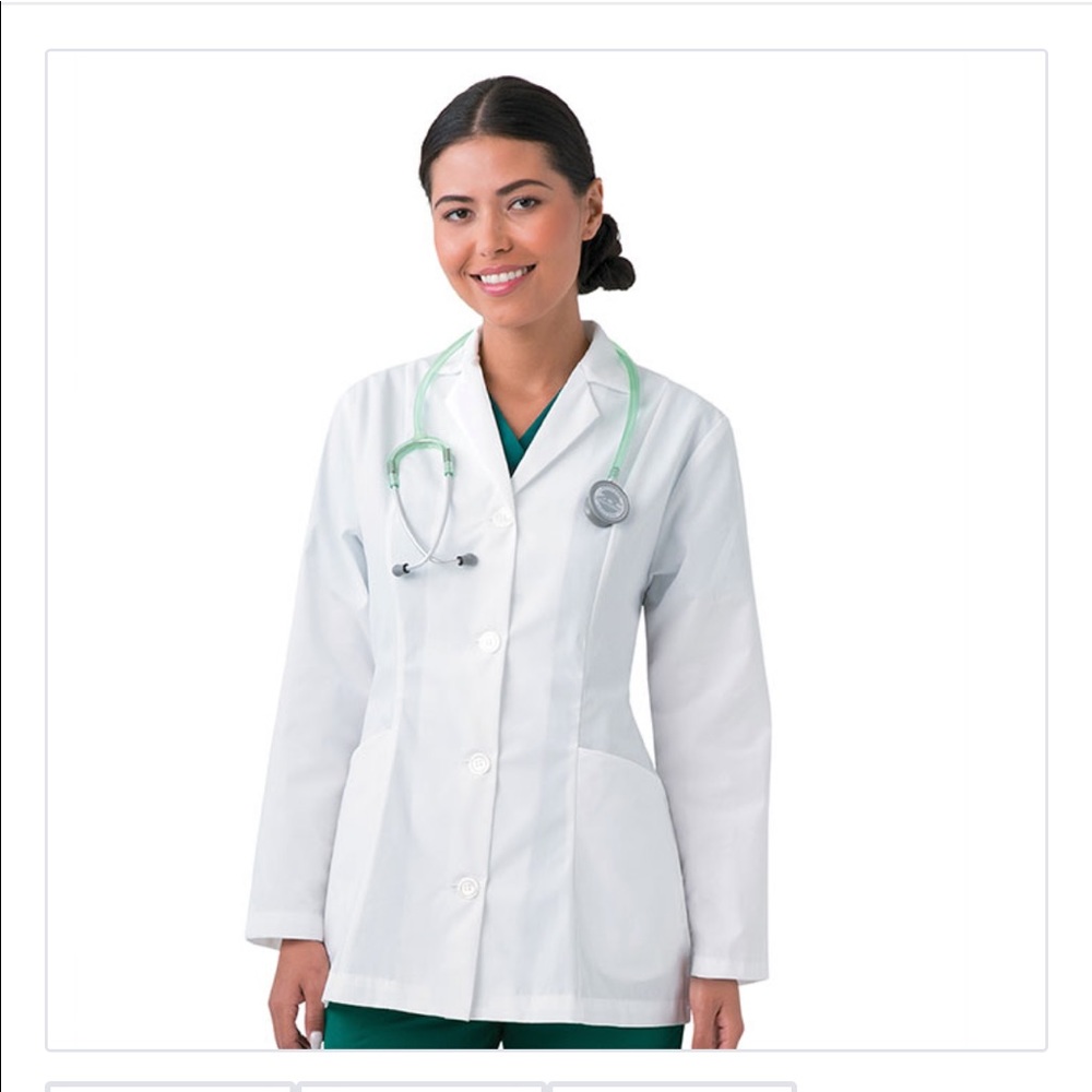 🆕 LANDAU Medical White Coat 💕